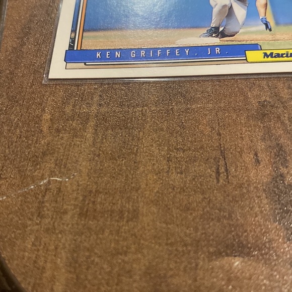 Ken Griffey Jr - Picture 3 of 7